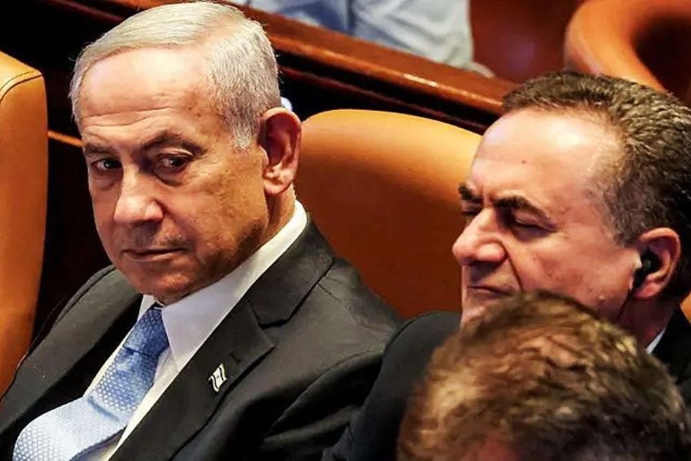 סכסוך בין הציונים כץ לזמיר מטלטל את מנגנון הביטחון של הכיבוש.