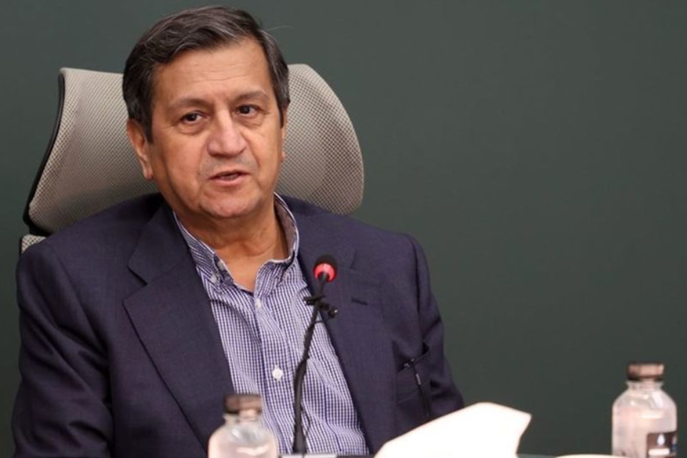 همتی: نتایج مثبت یکپارچه‌سازی نرخ ارز به مرور زمان خود را نشان خواهد داد