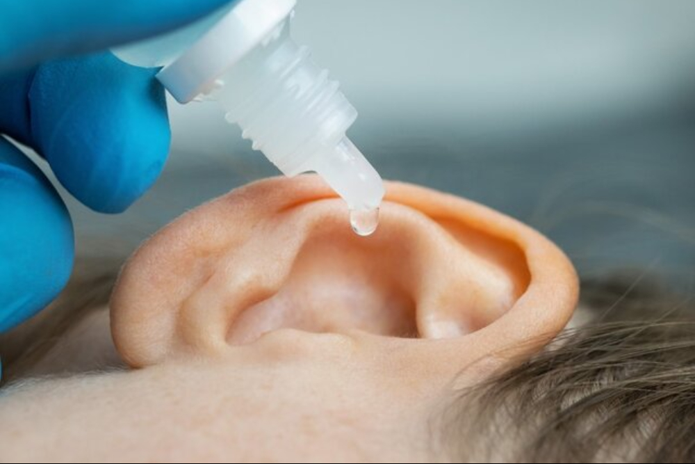 آیا ورود آب به داخل گوش خطرناک است؟