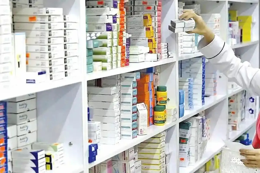 اجرای طرح «دیوار مهربانی دارو» در داروخانه‌های منتخب جزیره کیش