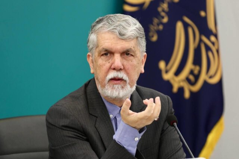 وزیر فرهنگ: بزرگ‌ترین رهاورد انقلاب اسلامی، قطع نفوذ بیگانگان است