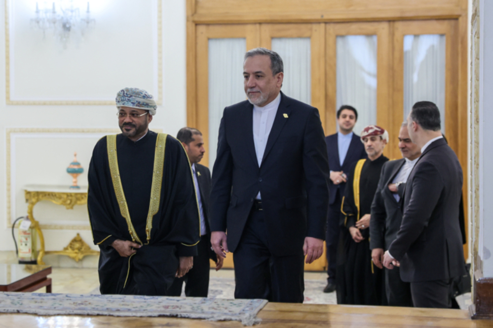 אין זכות לאף אחד להתערב לעניינים פנימיים של אחרים