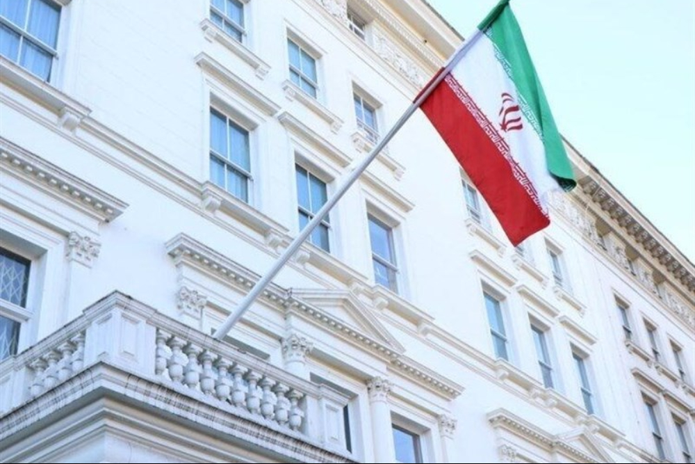 تعرض عناصر ضدانقلاب به سفارت ایران در انگلیس