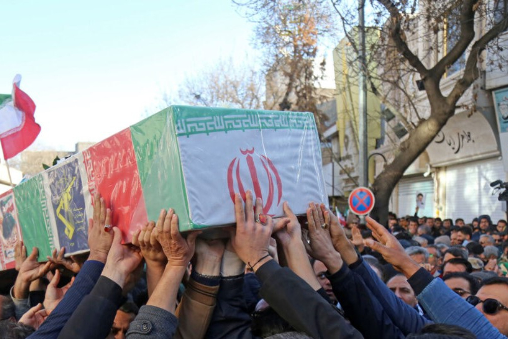 شهید 17 ساله حافظ امنیت به خاک سپرده شد