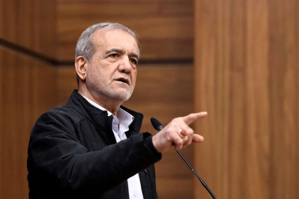 伊朗总统：敌对势力企图将伊朗社会抗议演变为内战