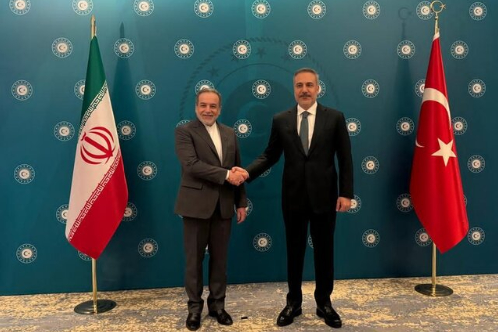 伊朗外长：伊美谈判应在公平、平等的前提下进行