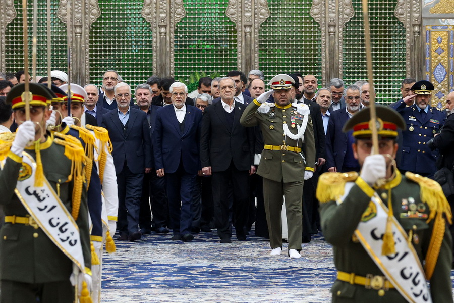 گزارش تصویری | تجدید میثاق هیئت دولت با آرمان‌های امام راحل و شهدای انقلاب اسلامی