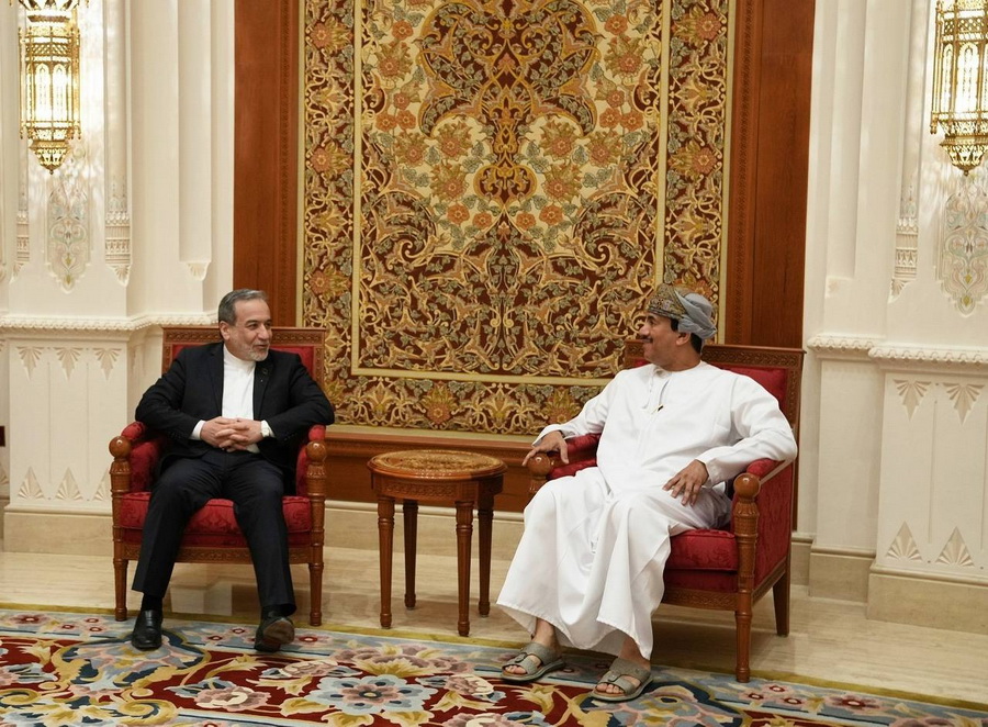 伊朗外长谈伊美谈判：反对任何过分要求或冒险行为