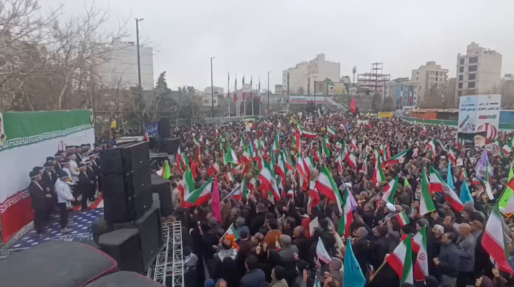 伊朗处于团结状态——2月11日，数百万人出席了