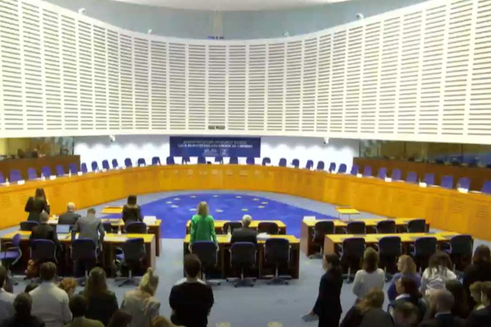 Европа; Судья в вопросах прав человека или соучастник кровавой бойни?