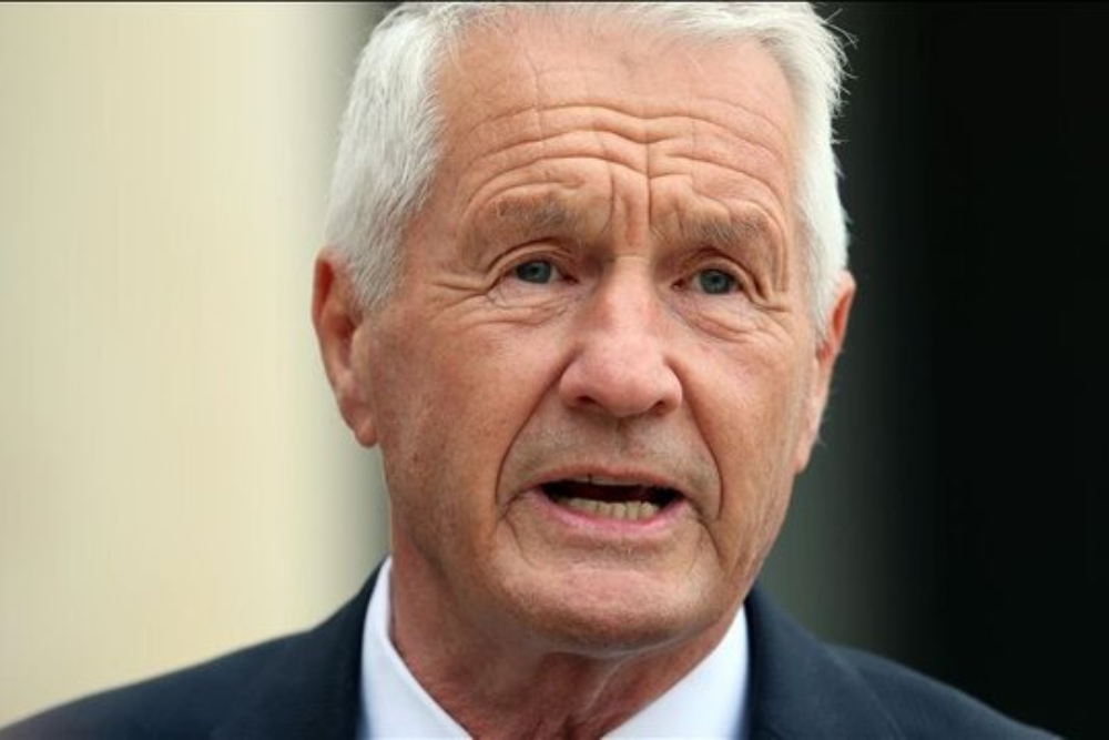 نخست وزیر سابق نروژ به خاطر اپستین خودکشی کرد