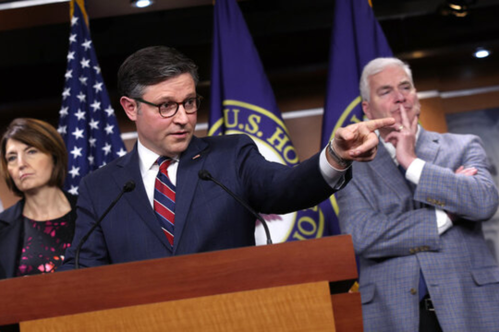 آمریکا: گروهی 8 نفره در جریان حمله به ایران بودند