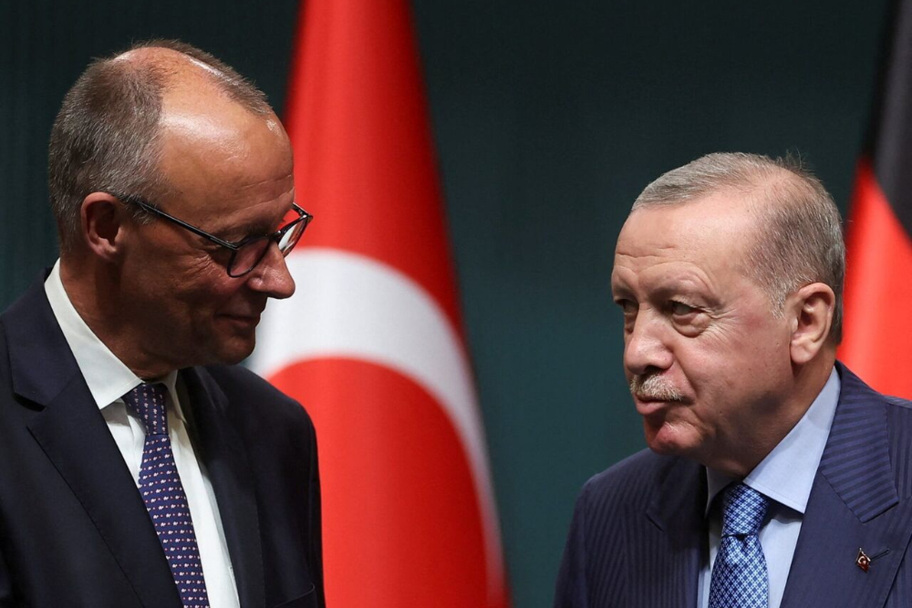 埃尔多安警告默特萨克，伊朗遭受侵略后，全球安全面临威胁