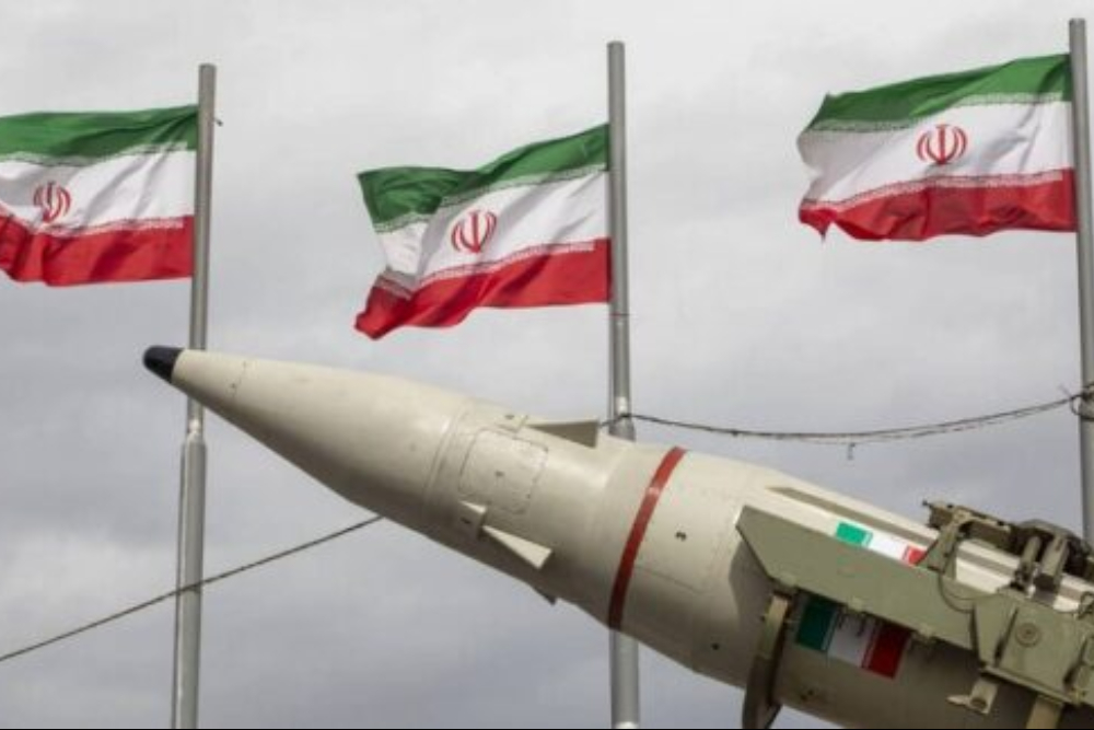 伊朗对该地区美军基地发动的第十五波导弹和无人机袭击开始了