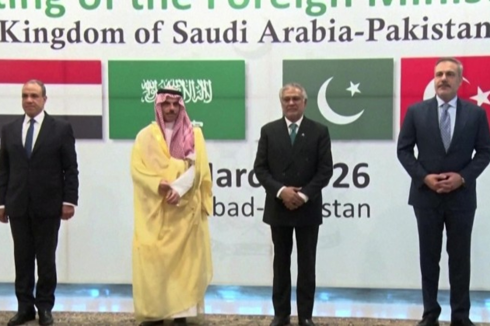 当谈判桌摆放在雷区上时