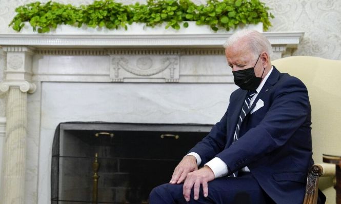 האם ביידן נרדם בזמן שפגש את בנט?