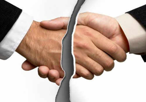 آیا بعد از فوت افراد قرادادها اعتبار دارند؟