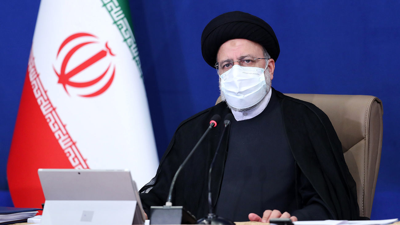 رئیس جمهور: توجه به معیشت و سفره مردم اولویت اصلی دولت است